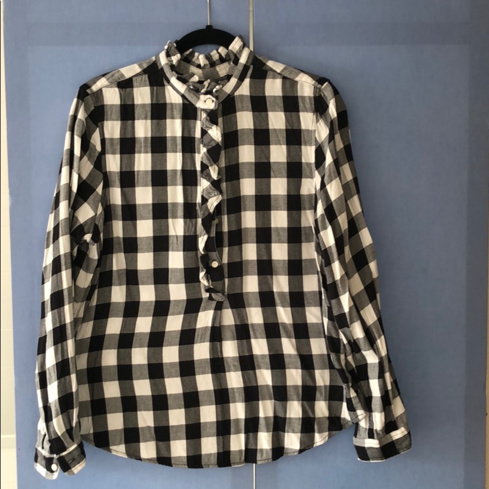 Gap buffalo check ruffle top